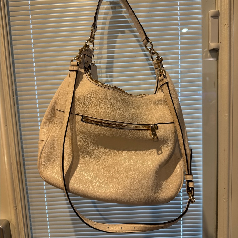 Coach Chelsea Hobo - Picture 4 of 6
